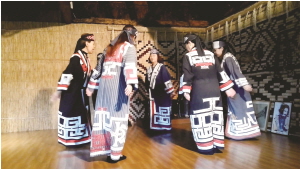 72_re_4_1 ainu performance