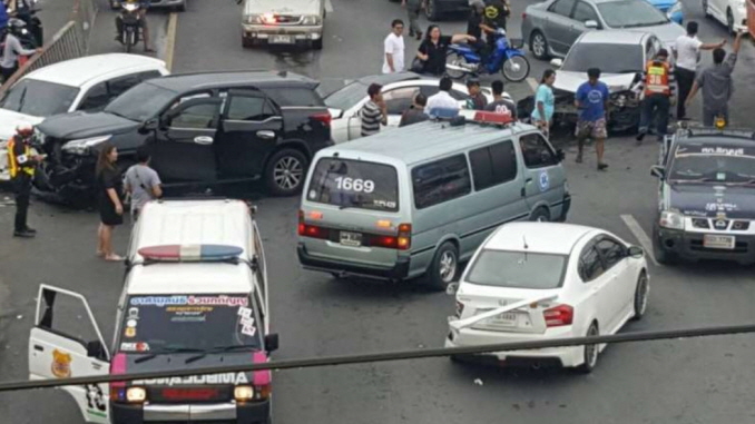 Enraged wife in Thailand crashes car into Mercedes carrying husband and his mistress