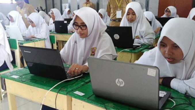 Indonesian High school student 20210205