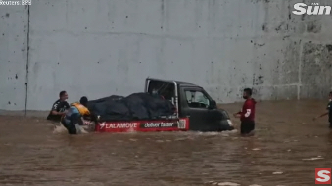 Floods hit Jakarta after heavy rain in the capital 20210318