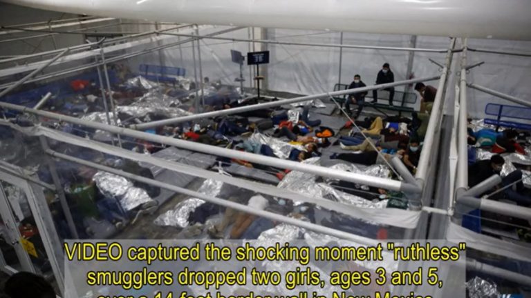 Moment 'ruthless' smugglers drop two TODDLERS aged 3 and 5 over 14ft border wall 20210402