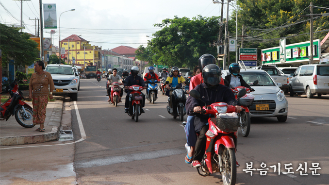 streets of Laos 20210804