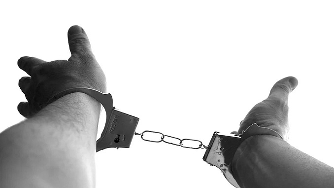 handcuffs-220416