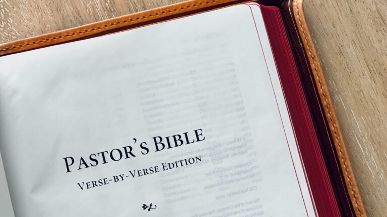 pastor-bible-unsplash-231010