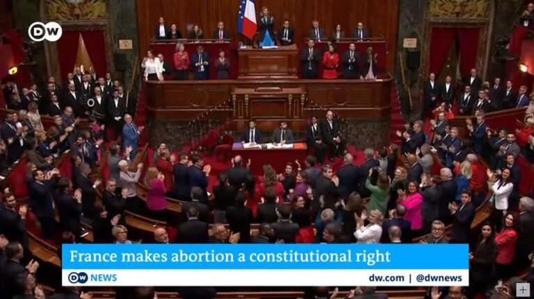 0306_France makes abortion a constitutional right