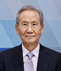 Kim Sangbok pastor