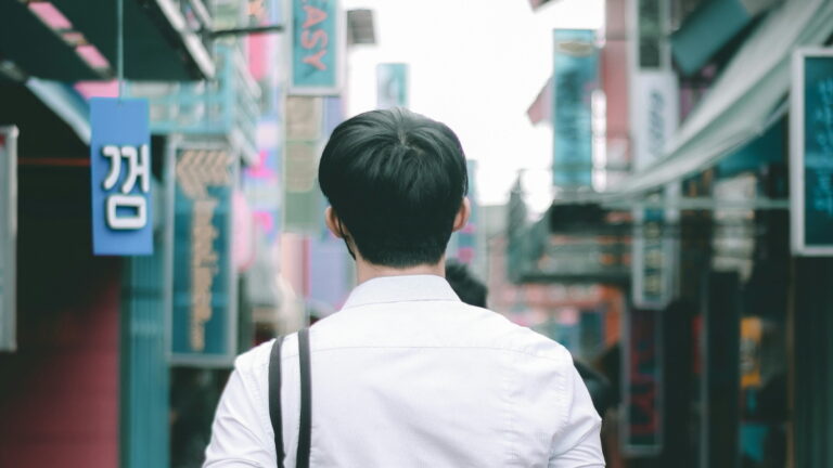 korea-man-240819-unsplash